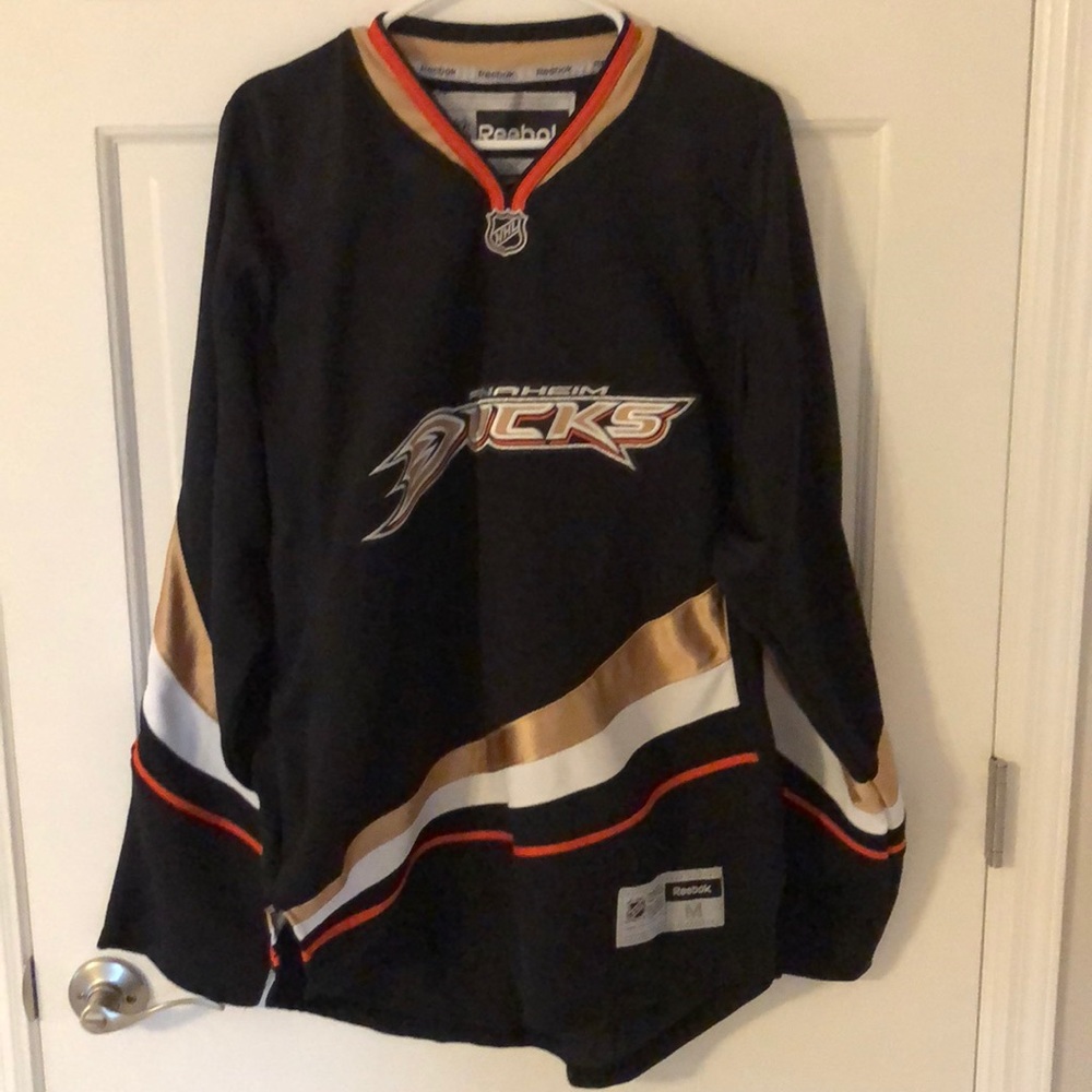 Anaheim Ducks - Size M - Official Jersey
